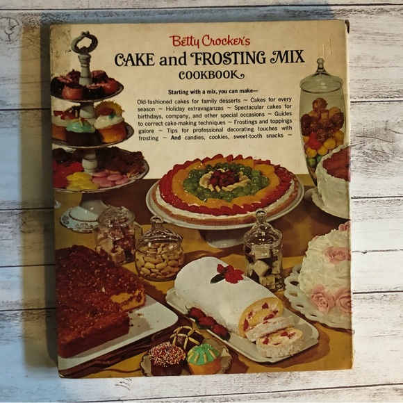 Vintage Mid Century 1966 1st Edition Betty Crocker Cake & Frosting Mix Cookbook - Picture 10 of 10